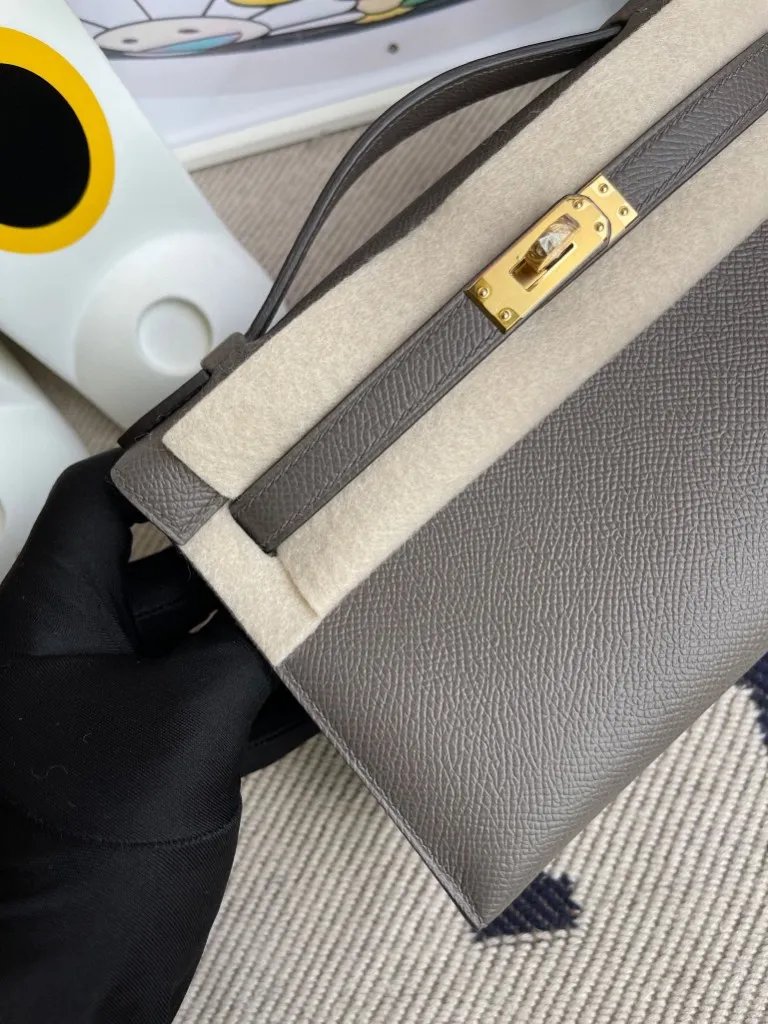Kelly Pochette 22
