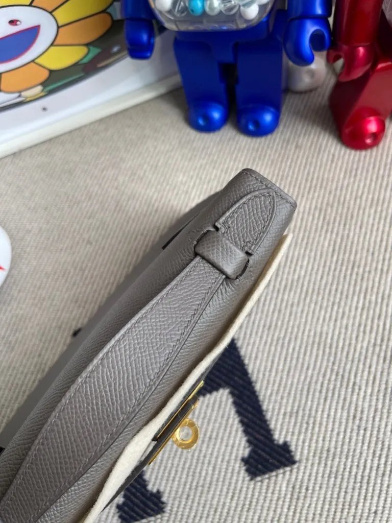 Kelly Pochette 22