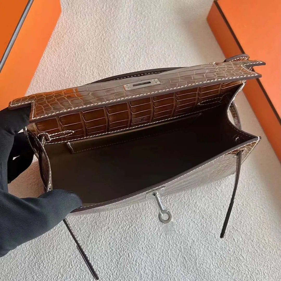 Kelly Pochette 22