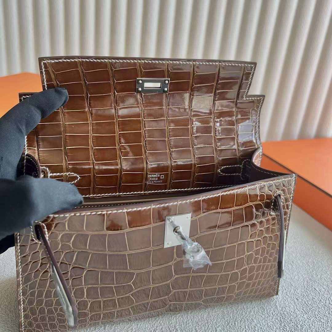 Kelly Pochette 22