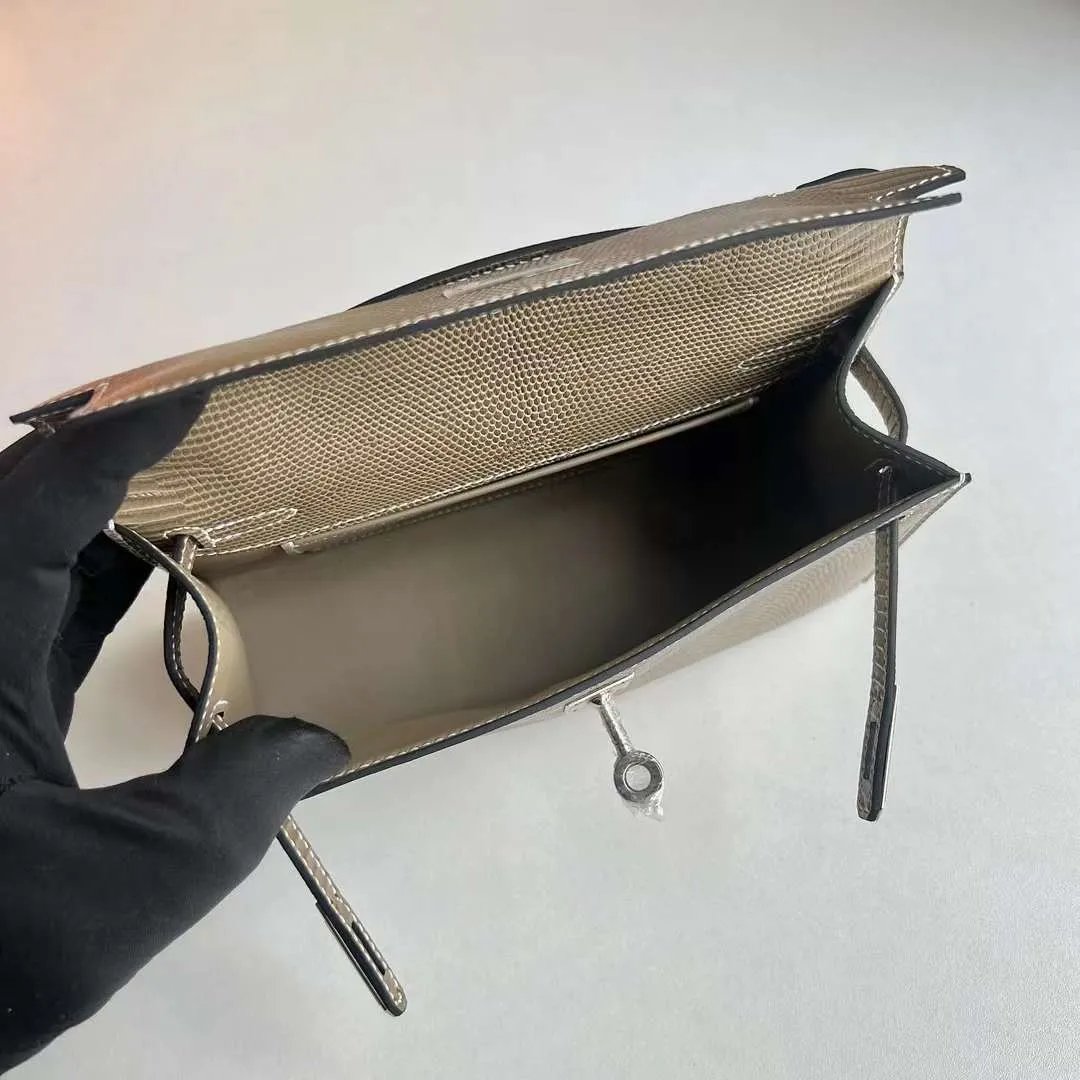 Kelly Pochette 22
