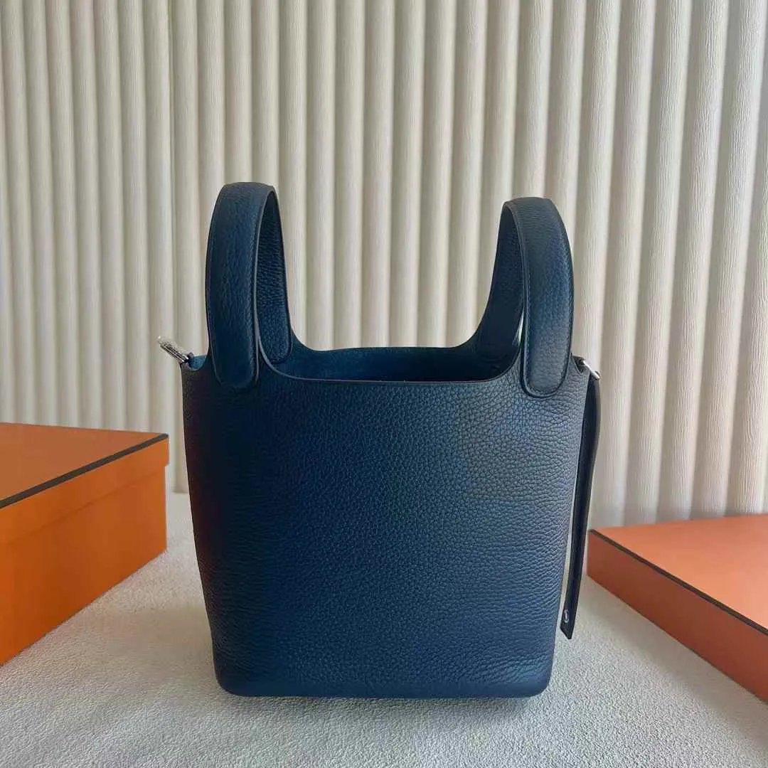 Kelly Pochette 22