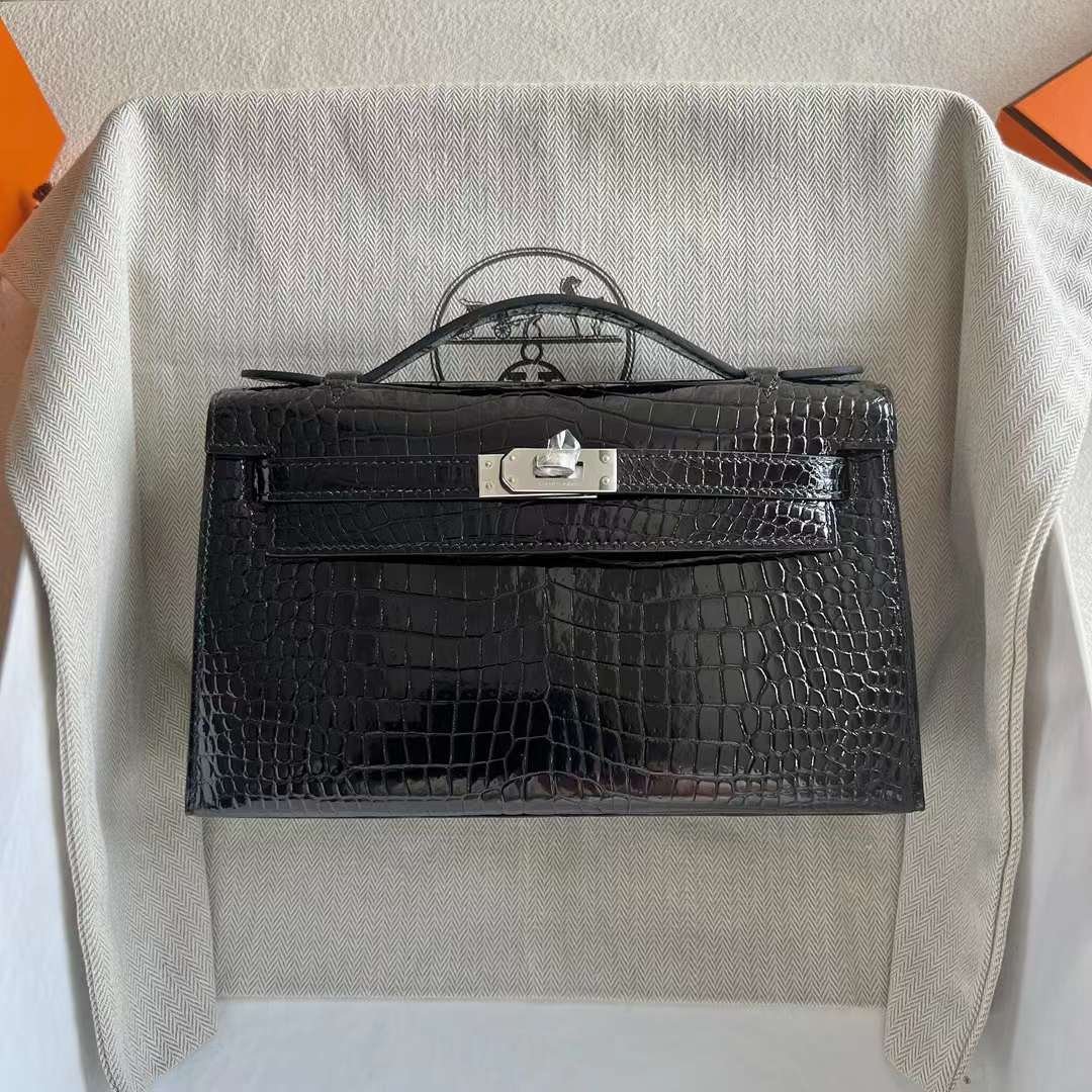 Kelly Pochette 22