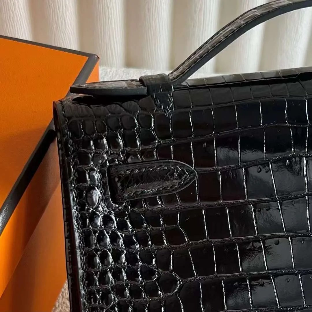 Kelly Pochette 22