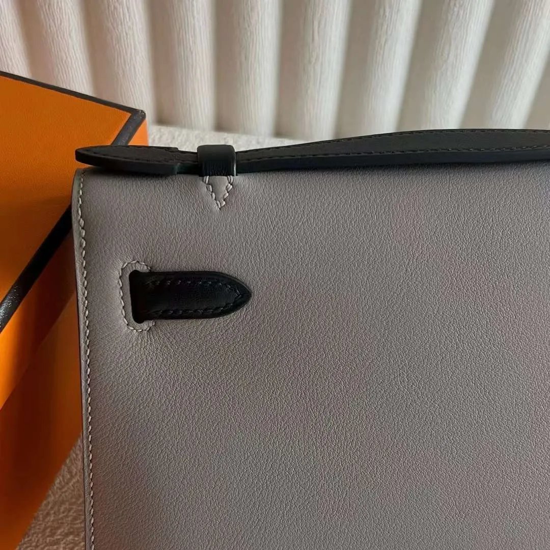 Kelly Pochette 22