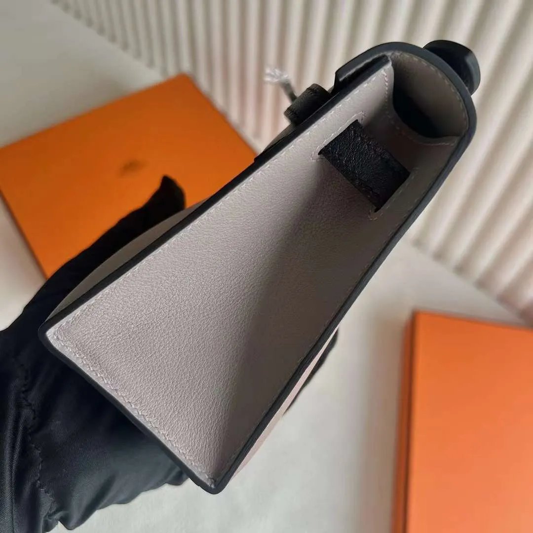 Kelly Pochette 22
