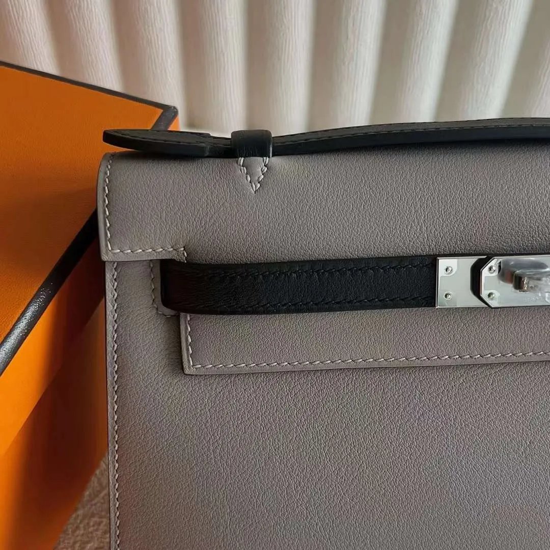 Kelly Pochette 22