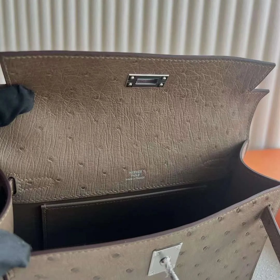 Kelly Pochette 22