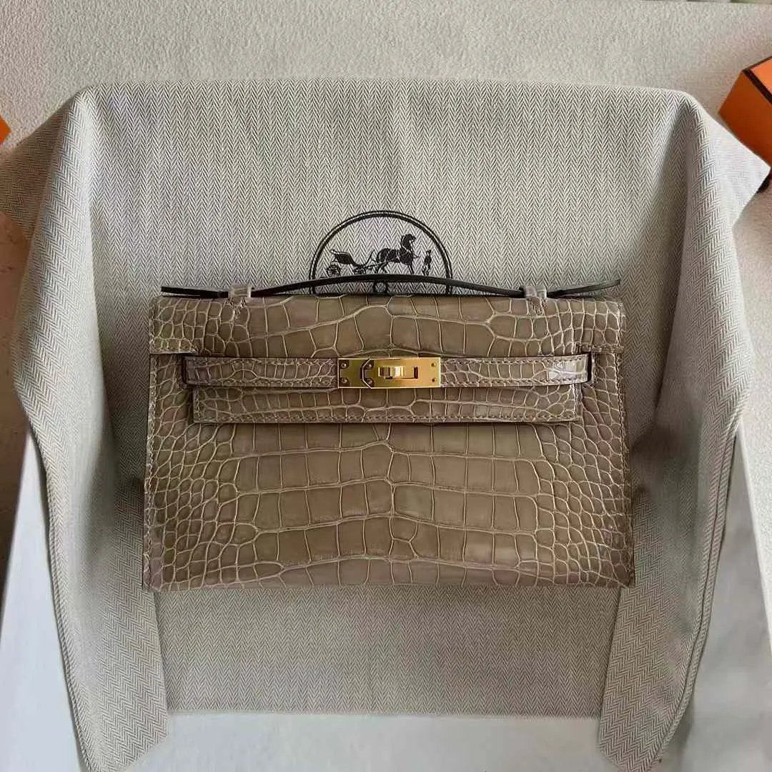 Kelly Pochette 22