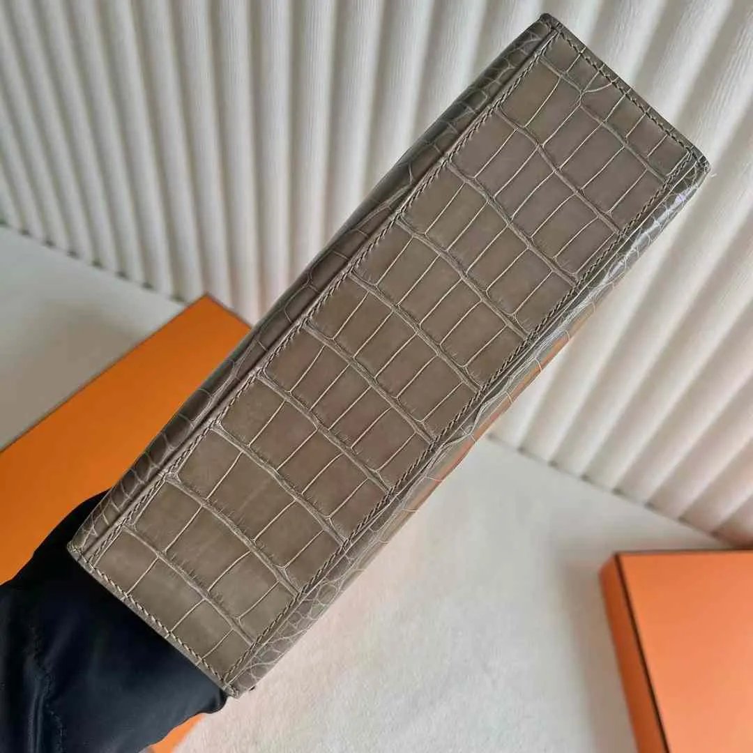 Kelly Pochette 22
