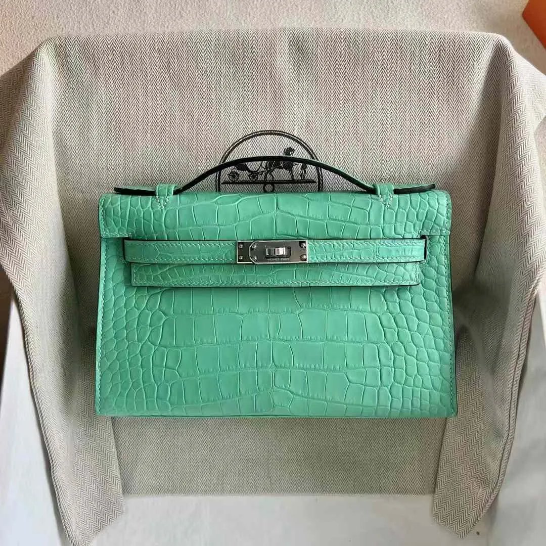 Kelly Pochette 22