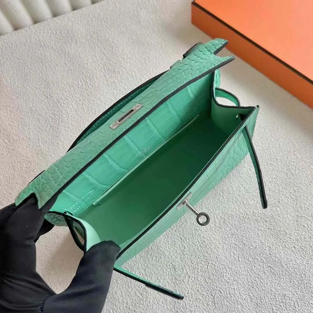 Kelly Pochette 22