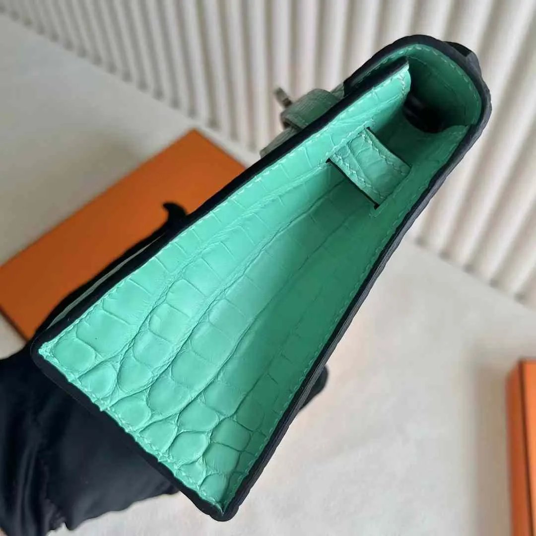 Kelly Pochette 22