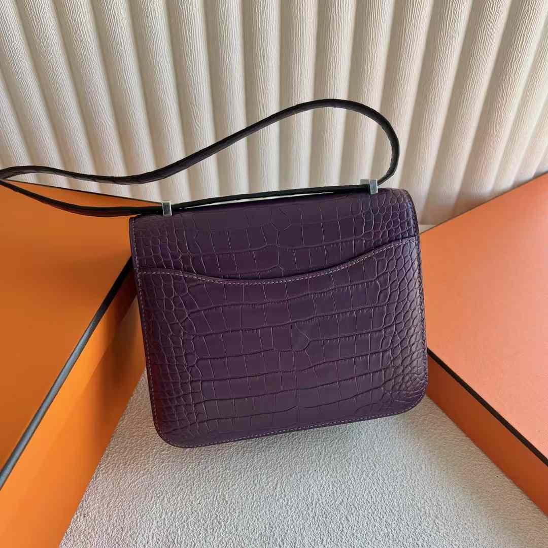 Constance 18