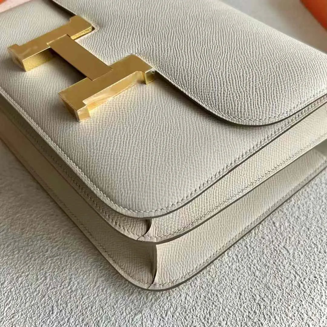 Constance 24