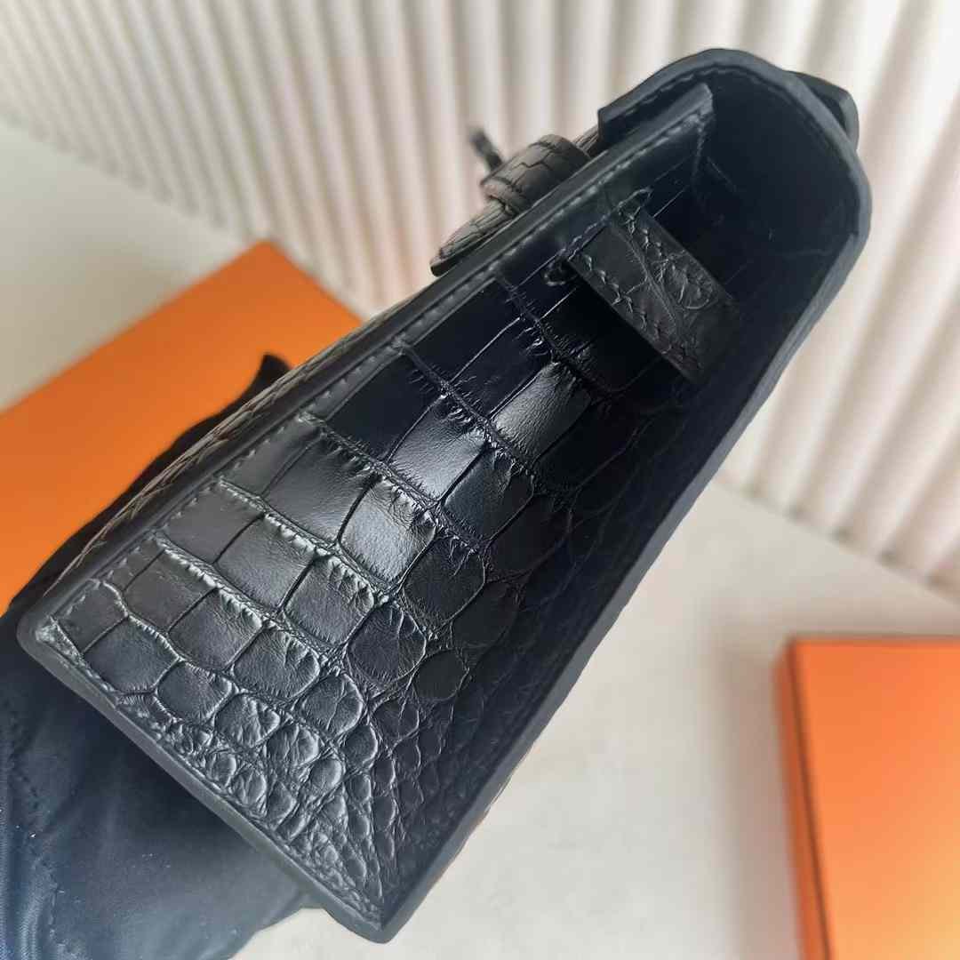 Kelly Pochette 22