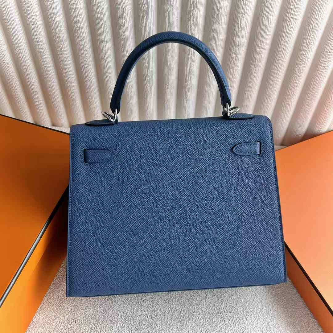 Kelly 25