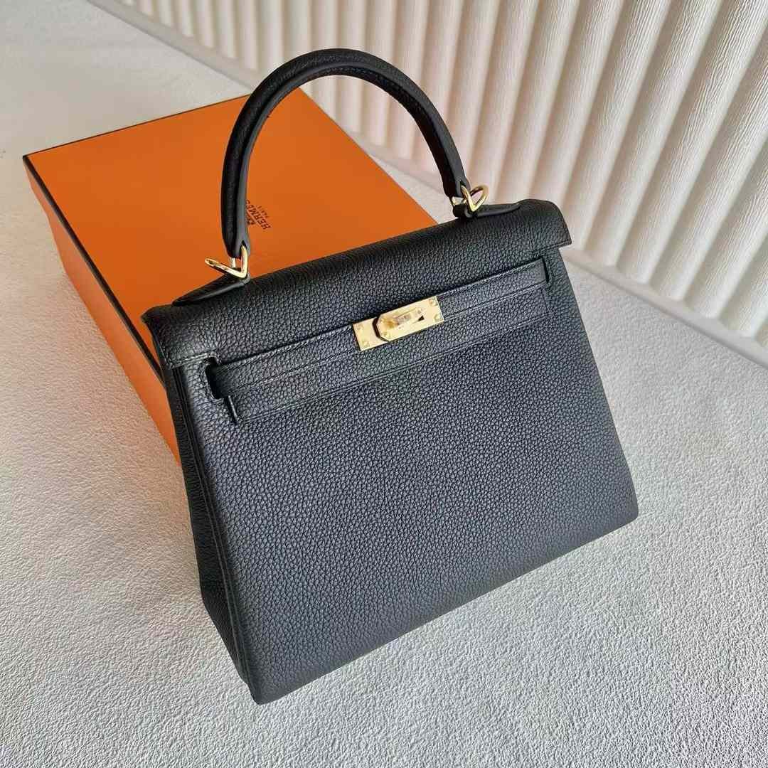 Constance 18