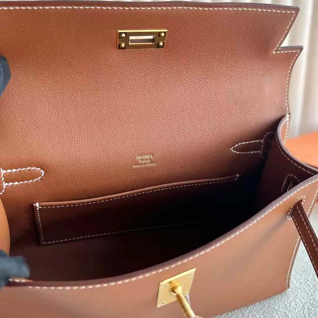 Kelly Pochette 22