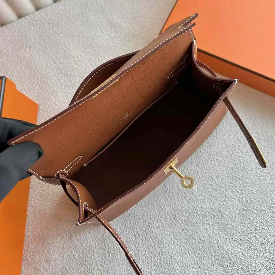Kelly Pochette 22