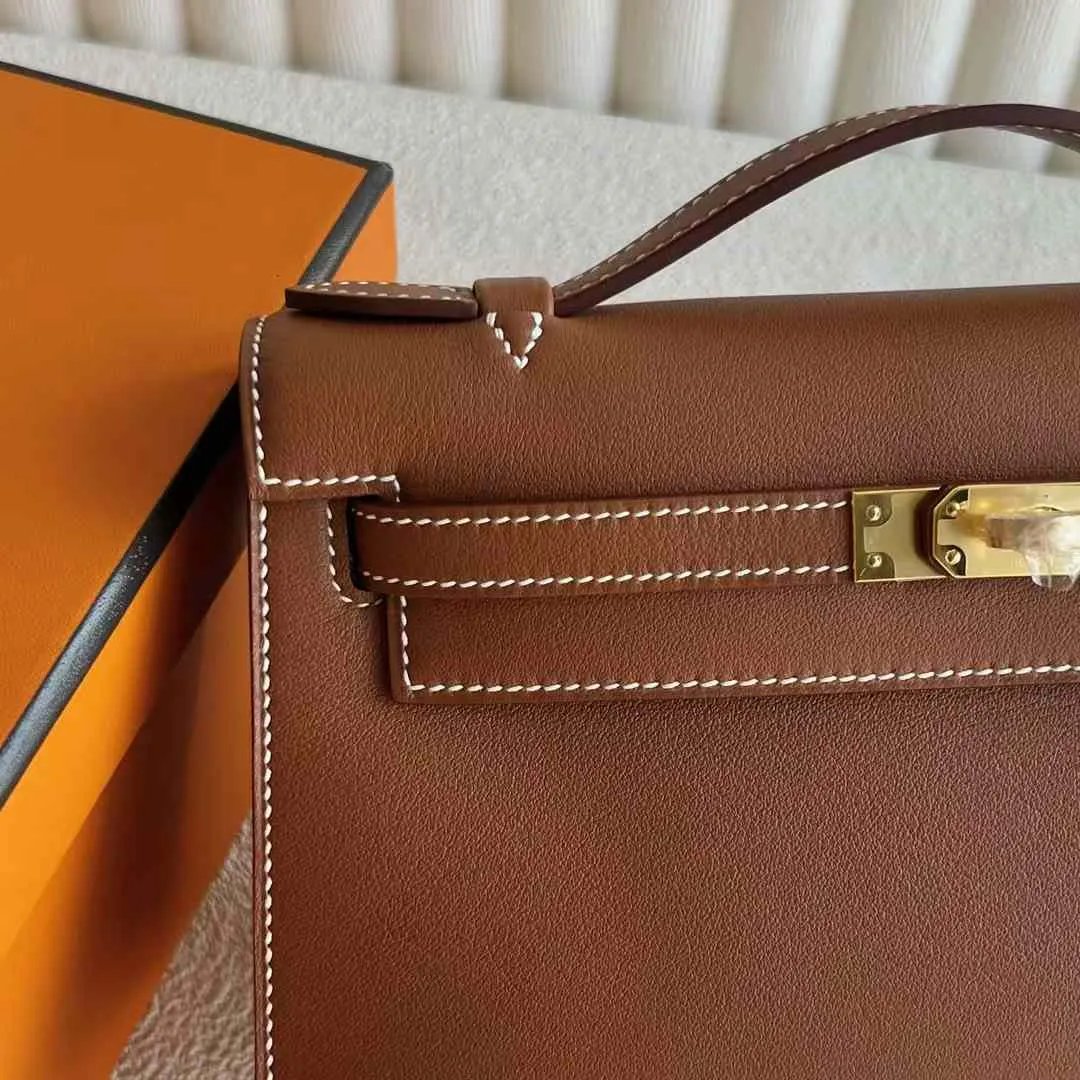 Kelly Pochette 22