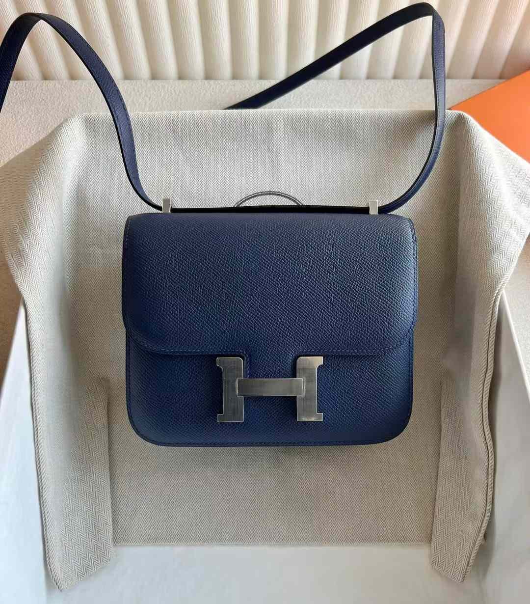 Constance 18