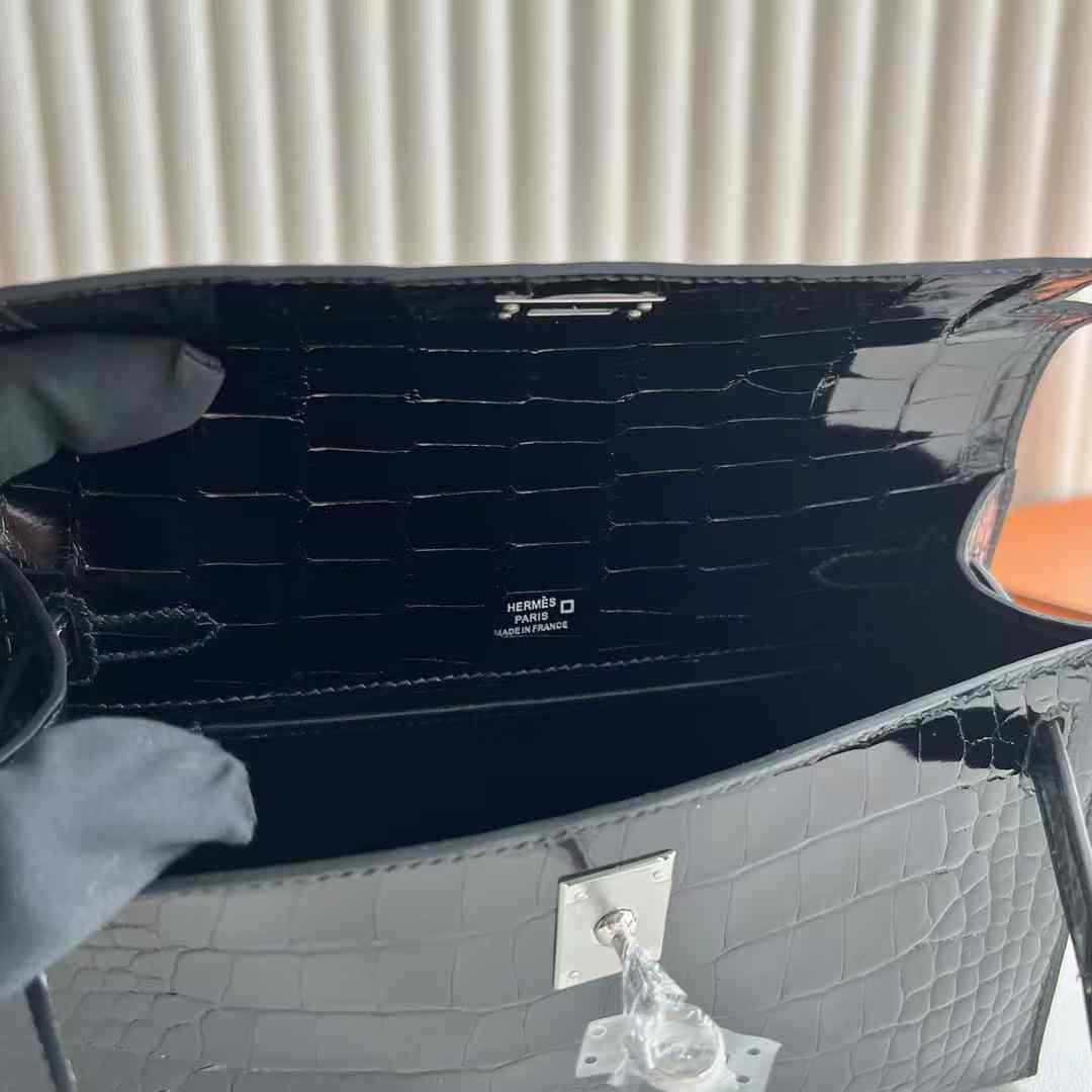 Kelly Pochette 22