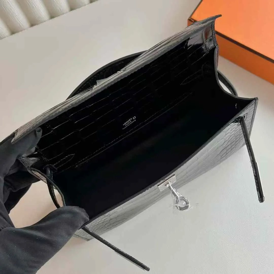 Kelly Pochette 22