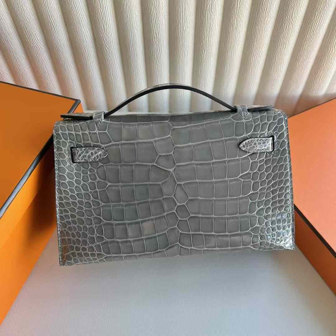 Kelly Pochette 22