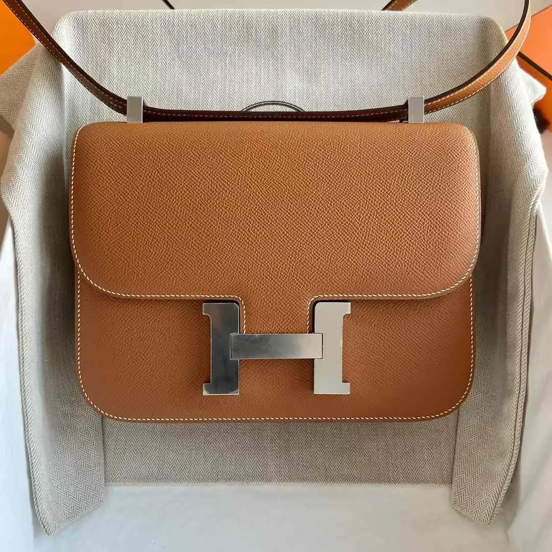 Constance 24