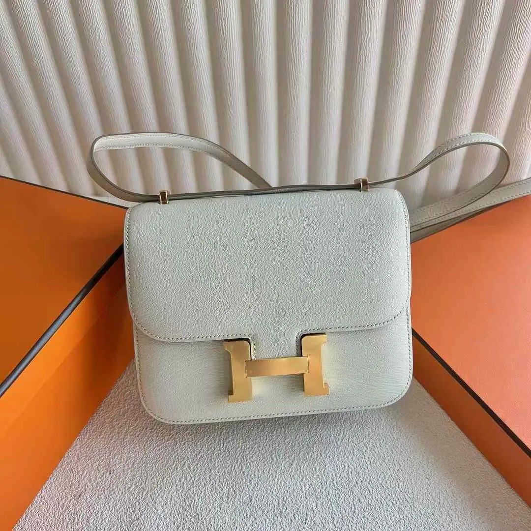 Constance 18