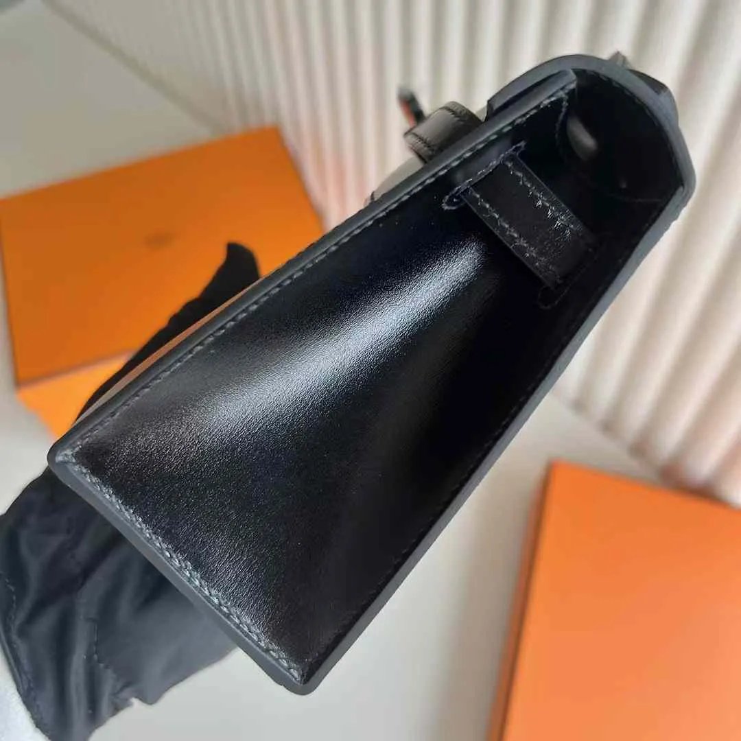 Kelly Pochette 22