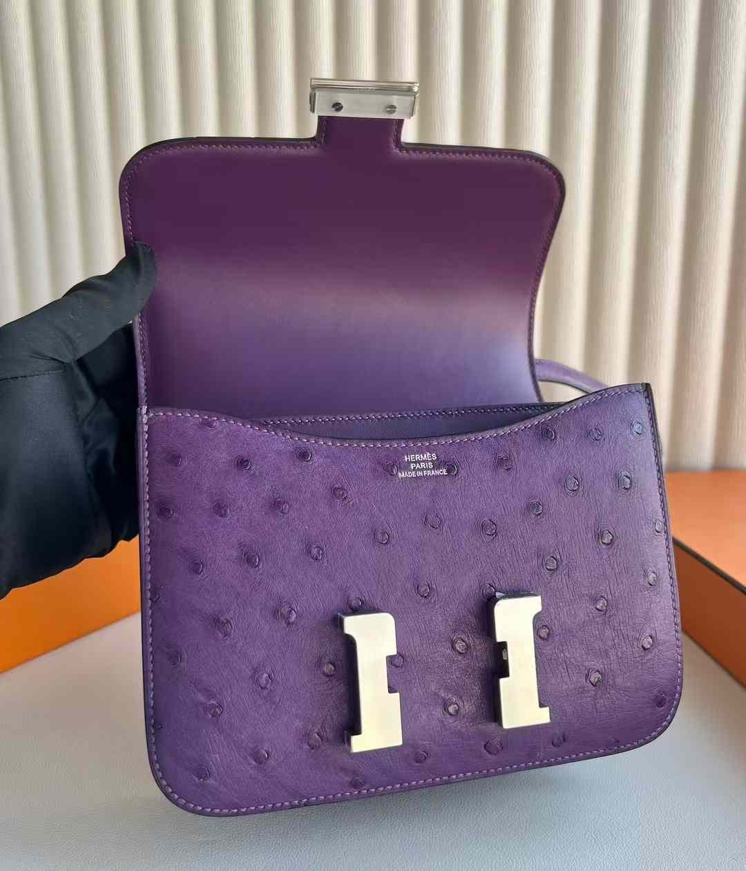 Constance 18