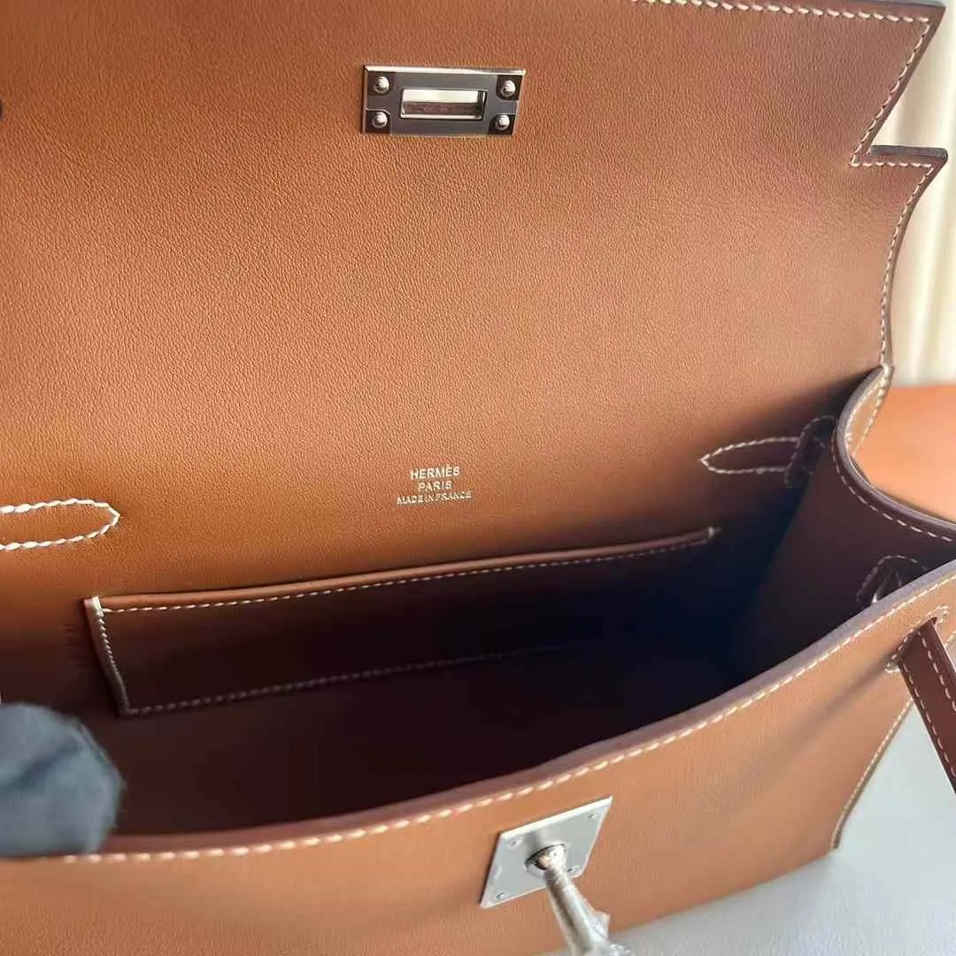 Kelly Pochette 22