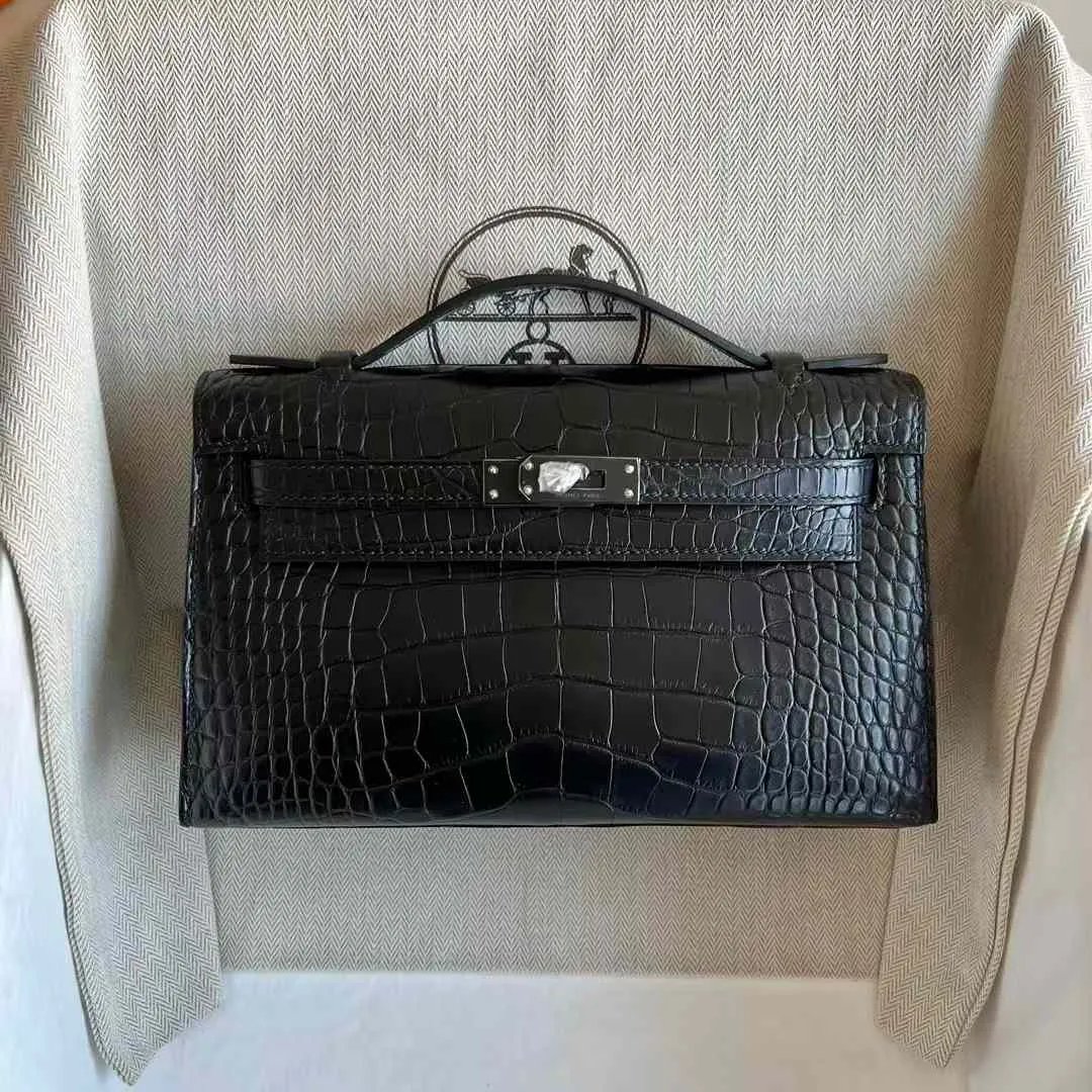 Kelly Pochette 22