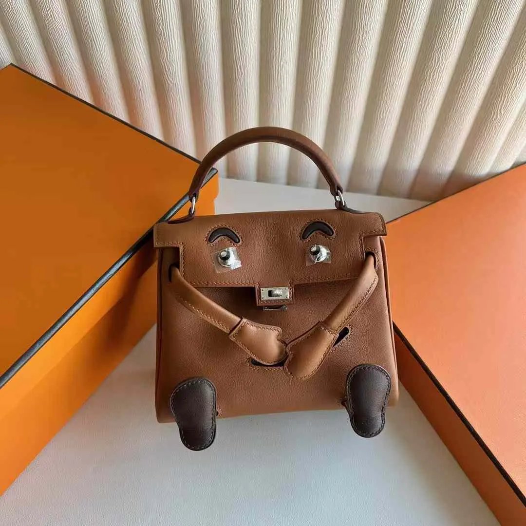 Kelly 16