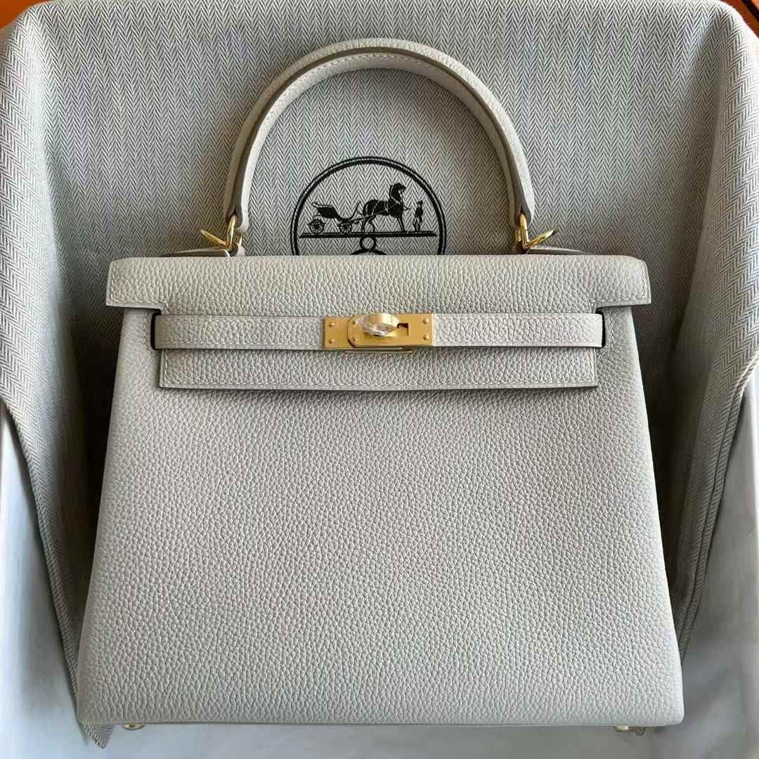 Kelly 25