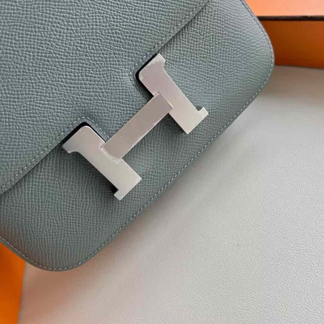 Constance 18