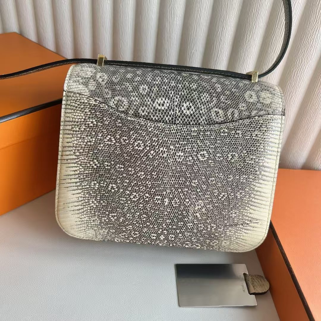 Constance 18