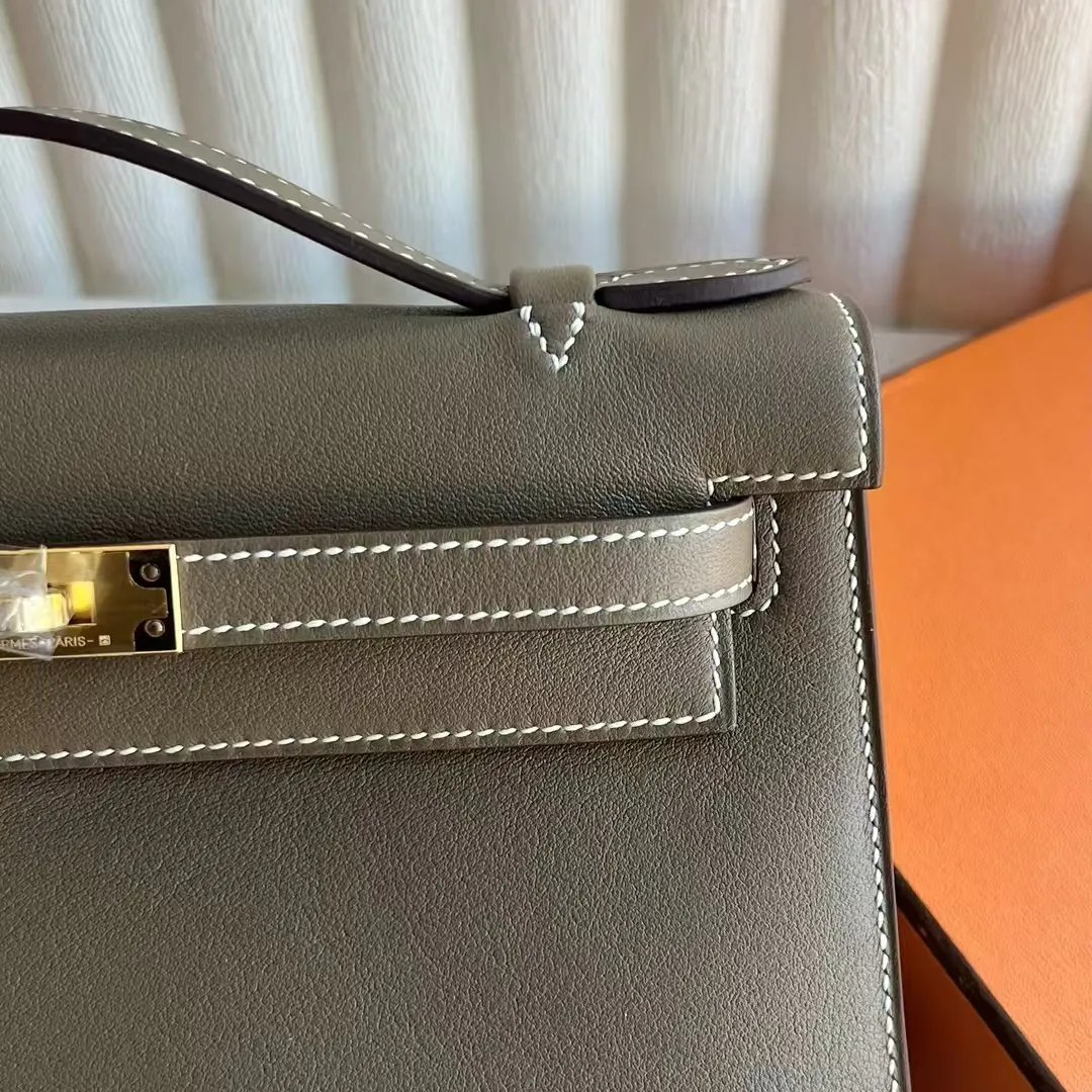 Kelly Pochette 22