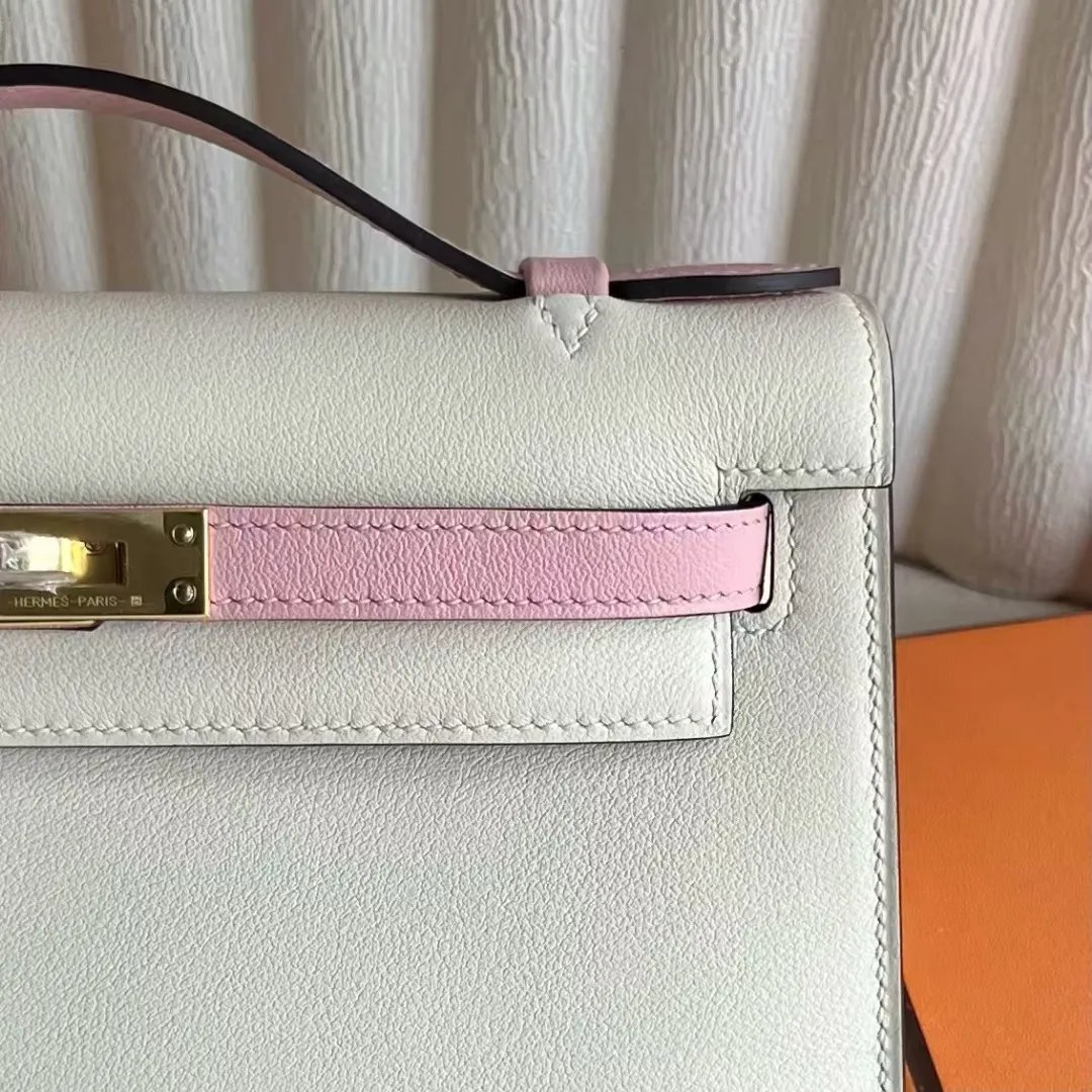 Kelly Pochette 22