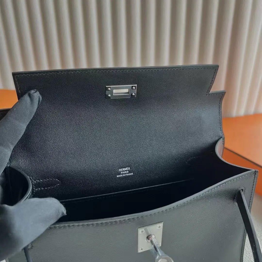 Kelly Pochette 22