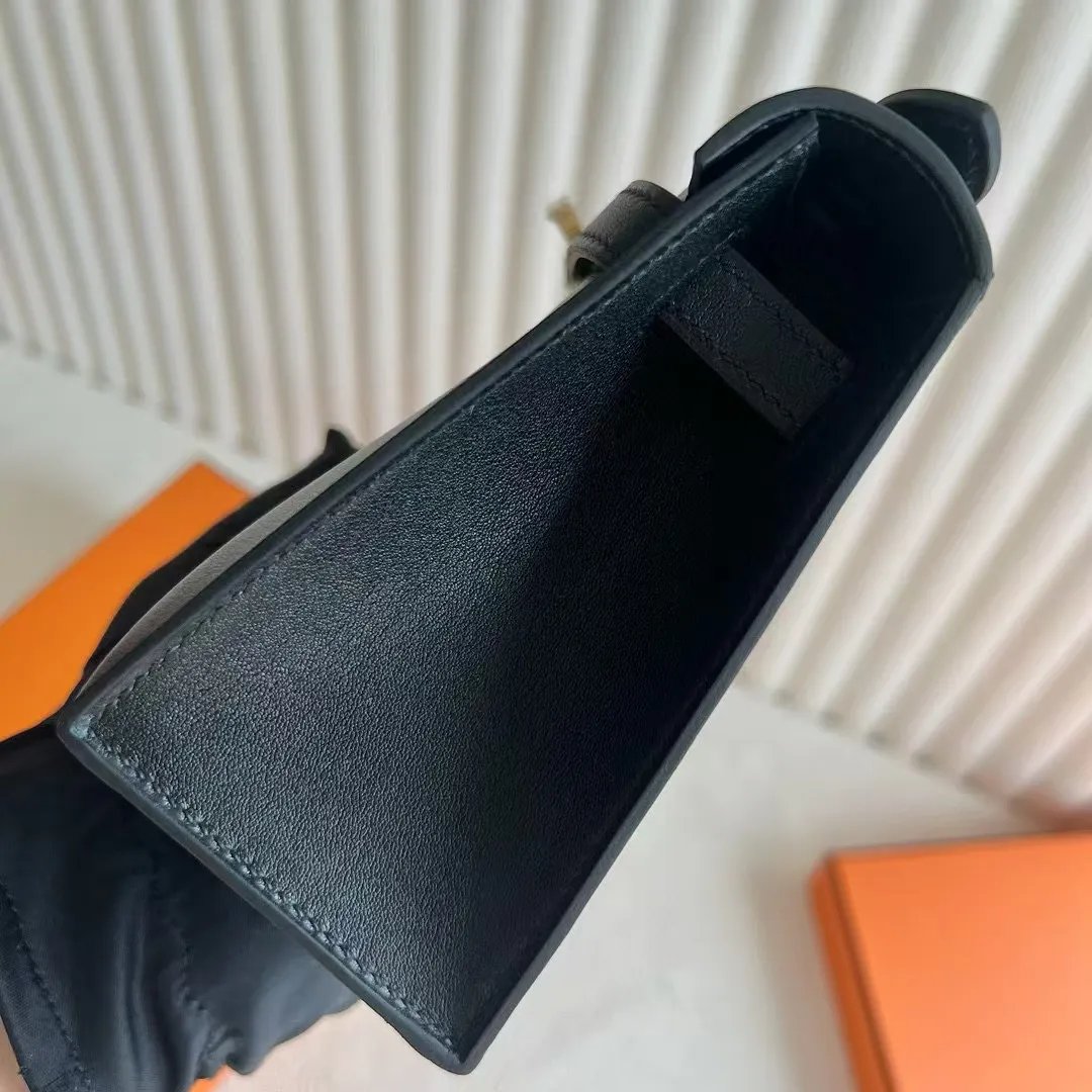 Kelly Pochette 22