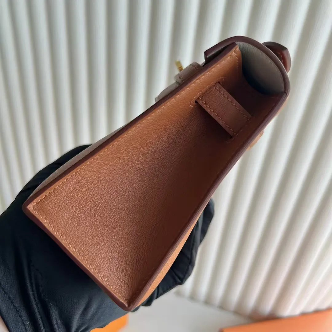 Kelly Pochette 22