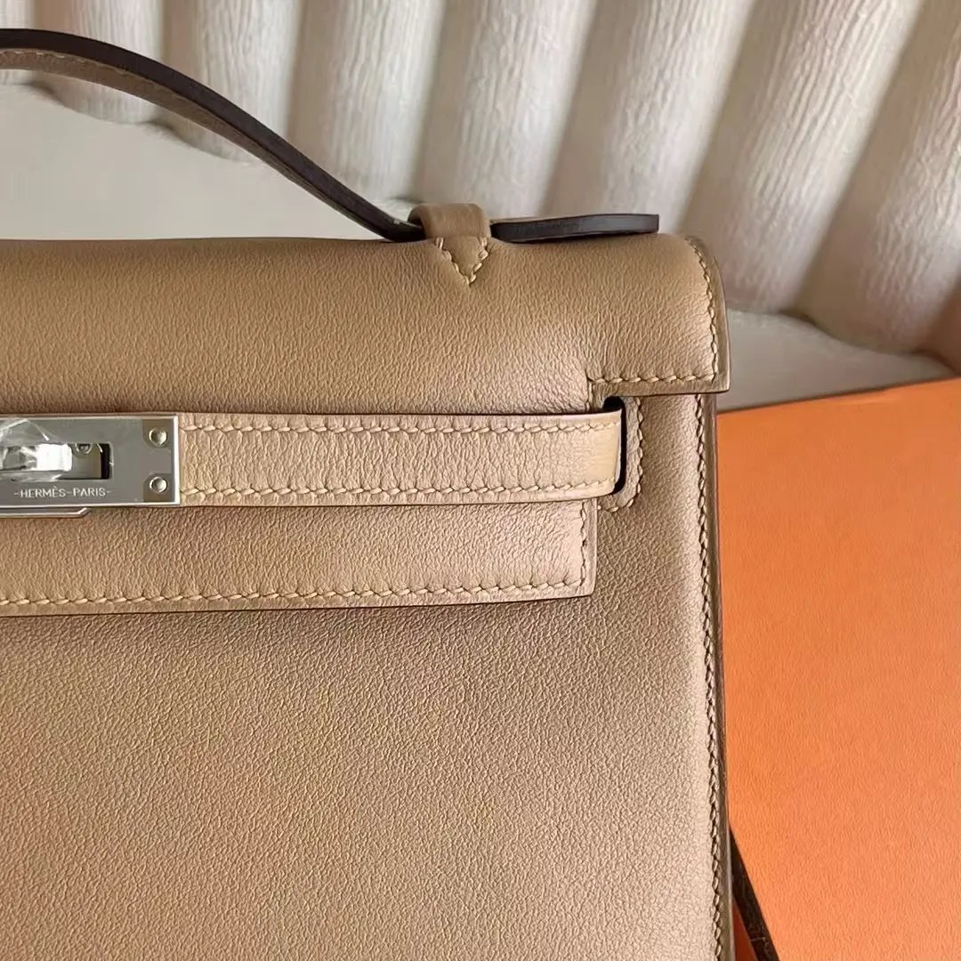 Kelly Pochette 22