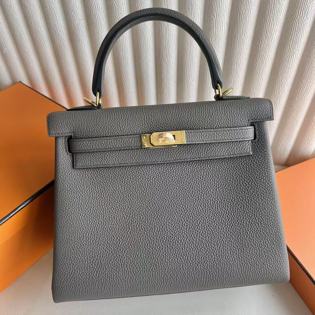 Kelly 25