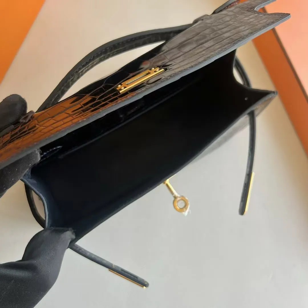 Kelly Pochette 22