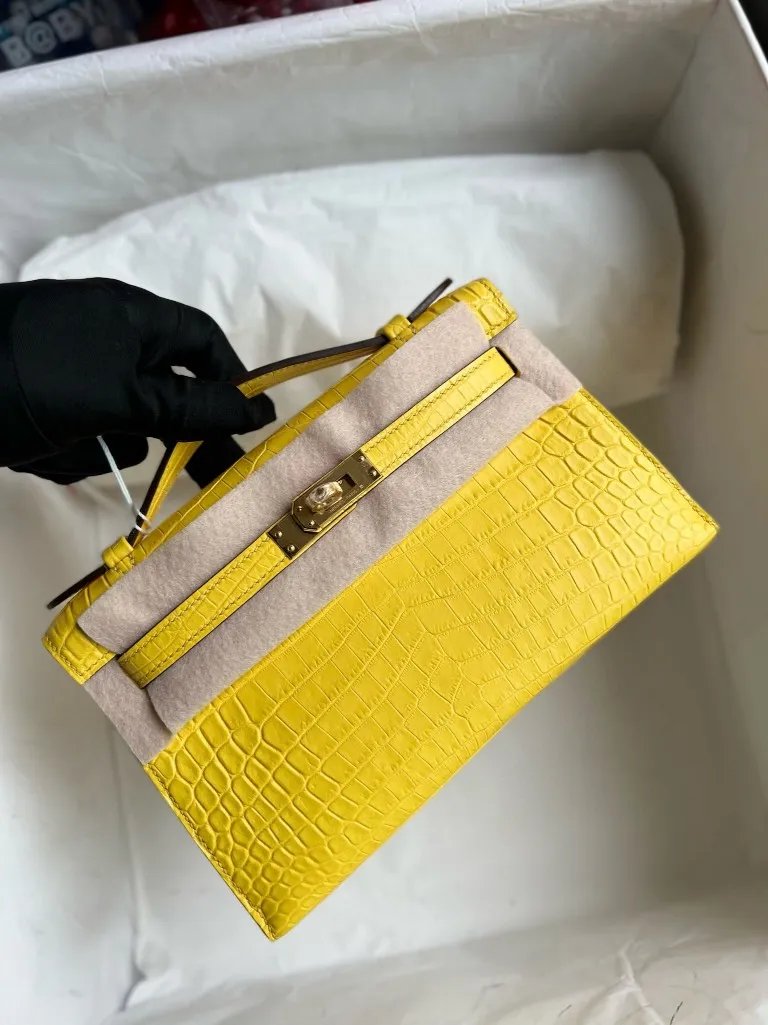 Kelly Pochette 22