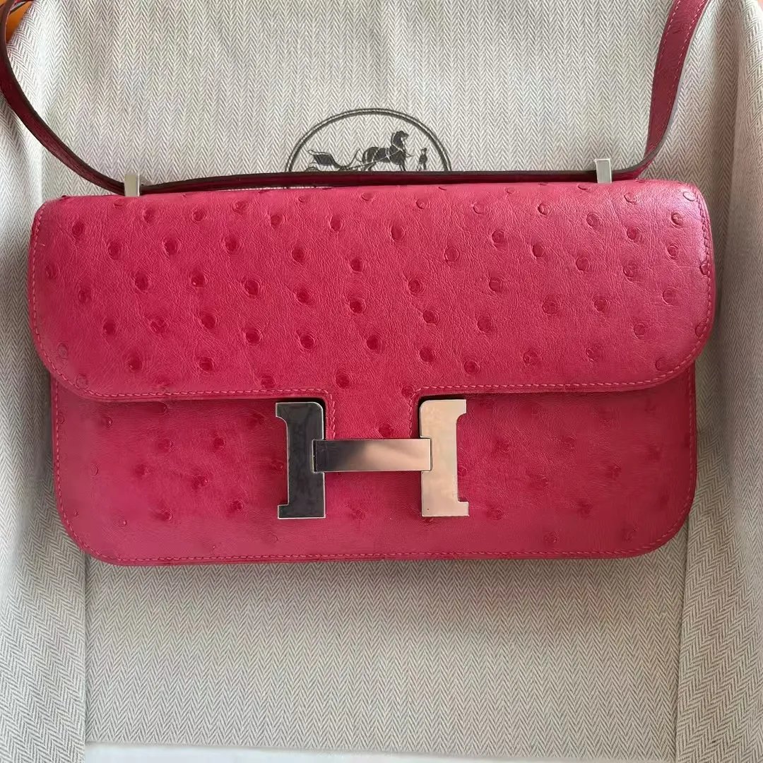 Constance Elan 23