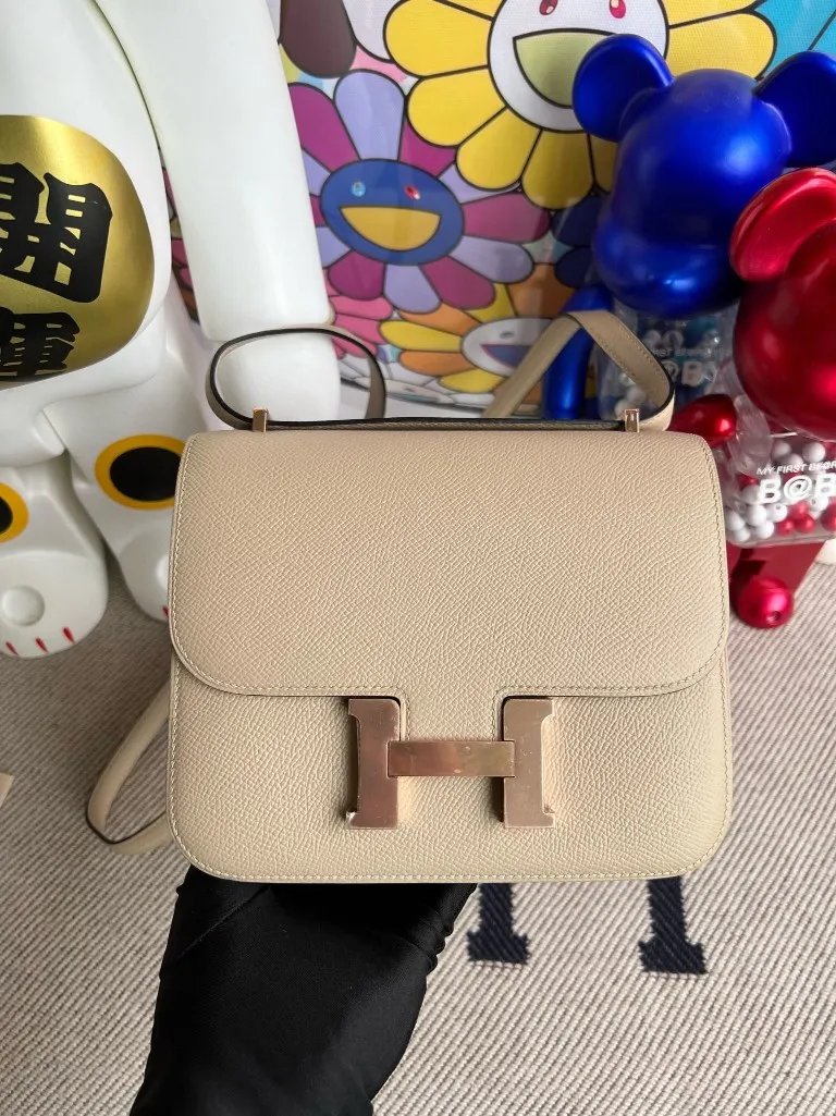 Kelly Pochette